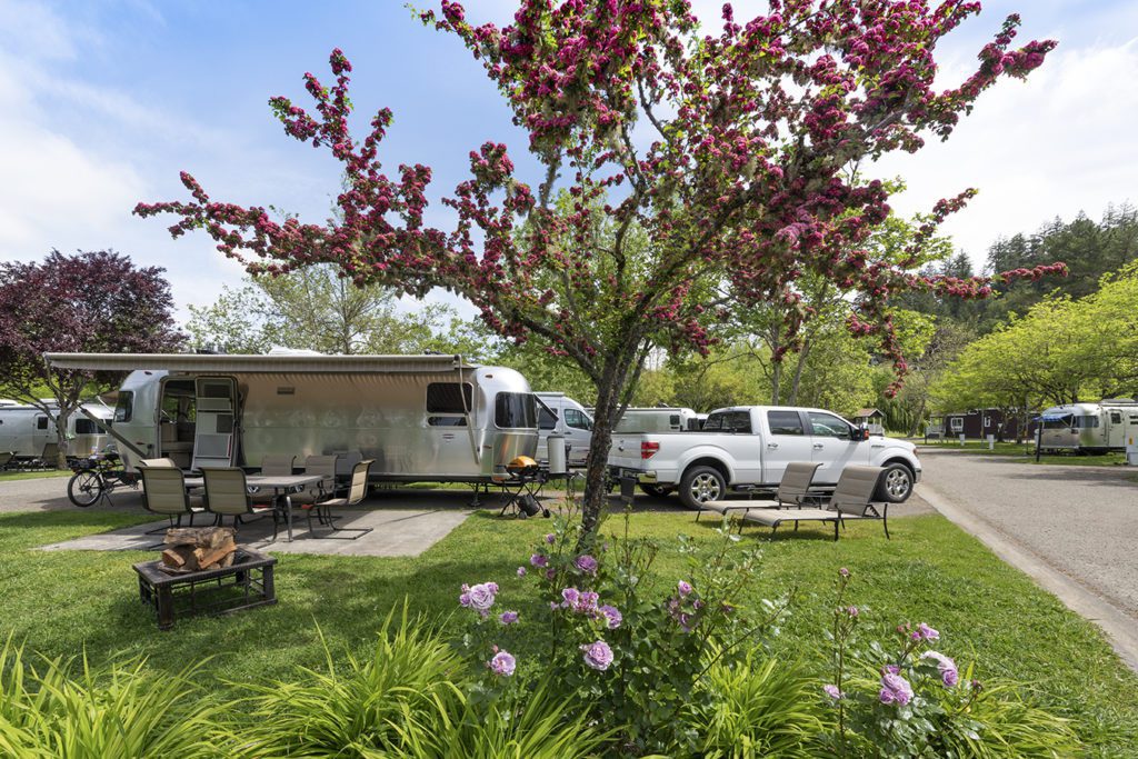Benbow Historic Inn - RV Park